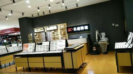 快時尚眼鏡店的裝修如何玩轉(zhuǎn)商業(yè)美學(xué)？